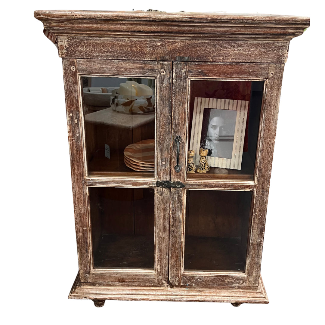 Nicko Cabinet